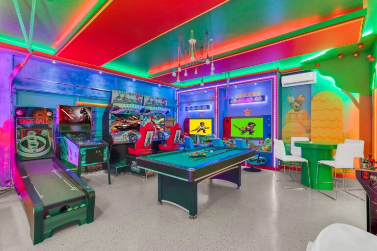 ⭐ WOW-FACTOR 8BR LUXURY THEMED HOME |⭐