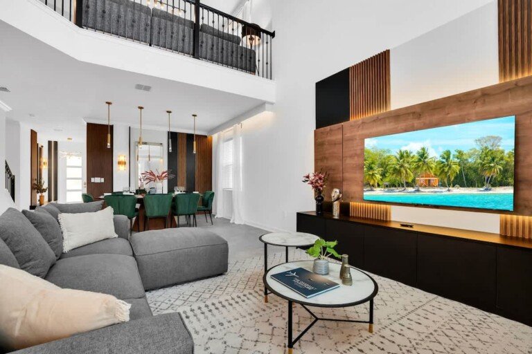 Storey Lake 5BD/5BA Home W/Private Pool