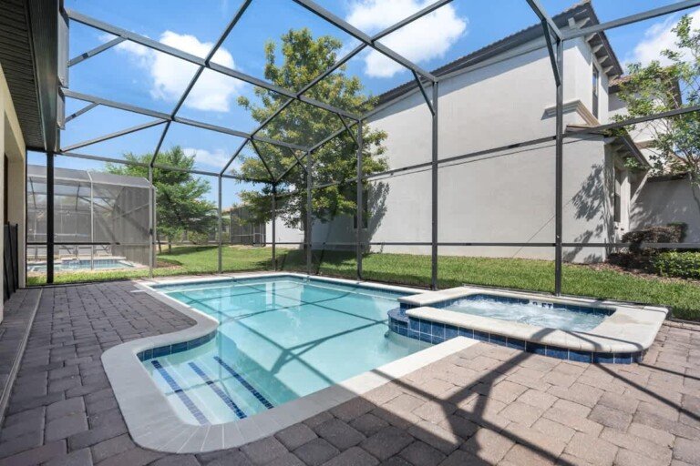 Holiday Home 9BD/5BA w/Pool in Champions Gate